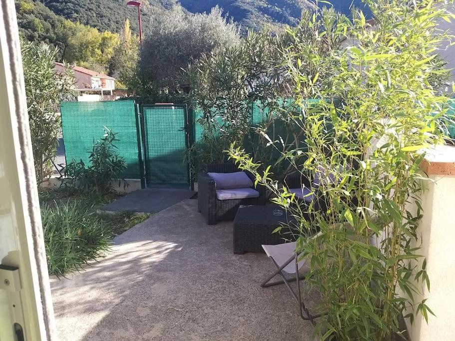 Ferienwohnung Rez De Jardin Cosy Avec Terrasse Fleurie Arles-sur-Tech Exterior foto